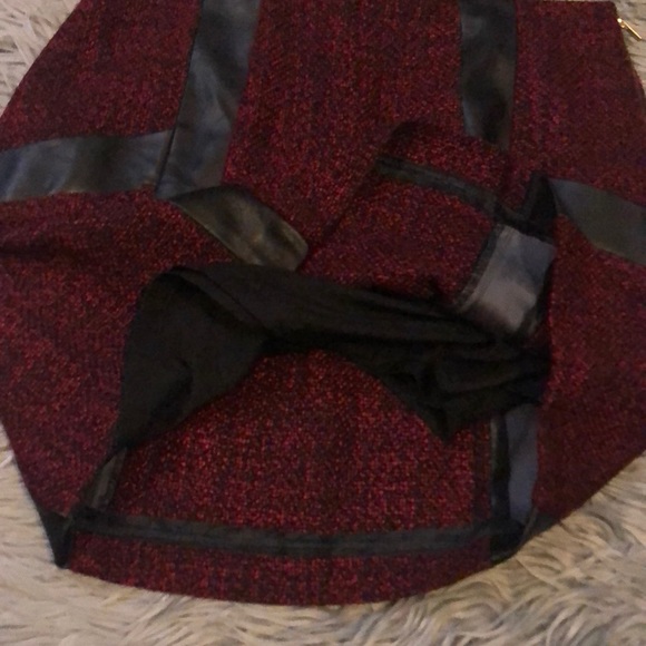 Skirt - Picture 3 of 7